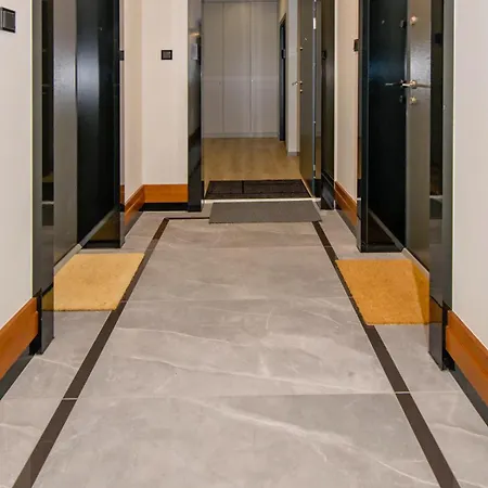 Apartment Mtp/zoo Prestige Poznan